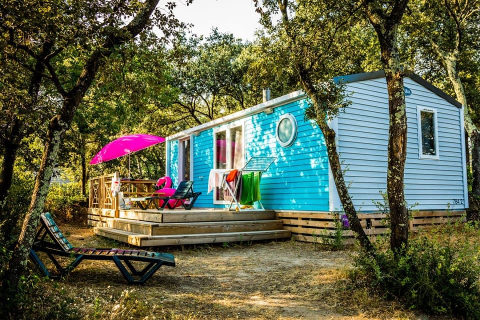 Patio, Facade/entrance