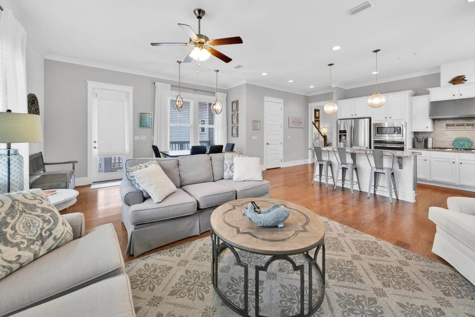 Luna de Soleil - 30a Highland Parks 3BD 2 and a half baths, golf cart and dogs allowed with fee House in South Walton County
