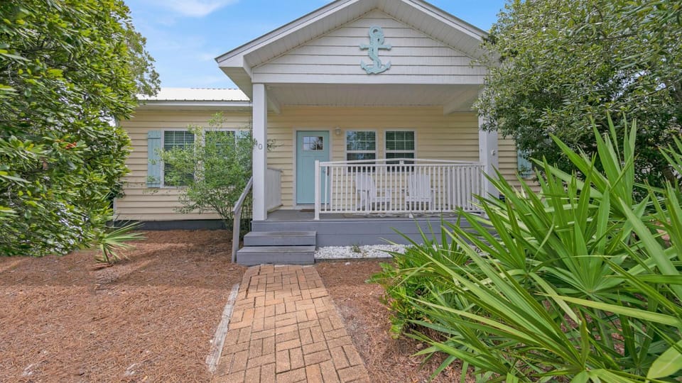 Once Upon a Tide - Close to Seaside on 30A and 3 blocks to beach House in South Walton County