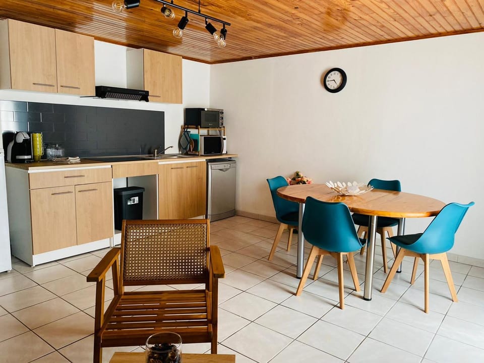 Gîte E & M House in Nouvelle-Aquitaine