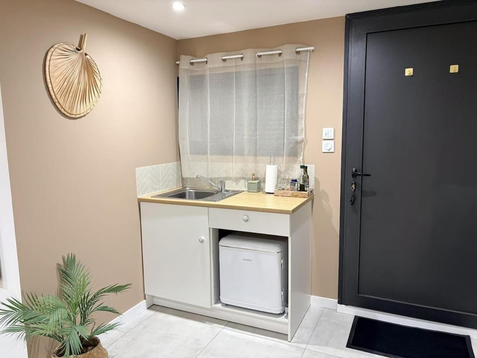 Studio indépendant a 20min des plages Apartment in Pézenas