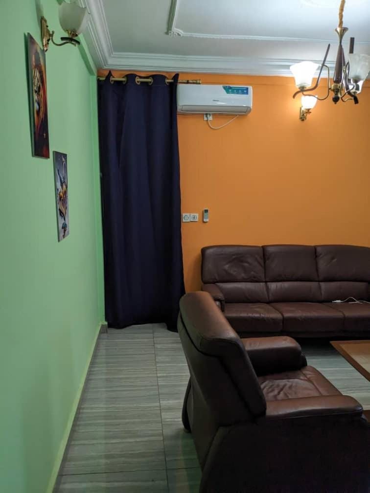 Living room, air conditioner