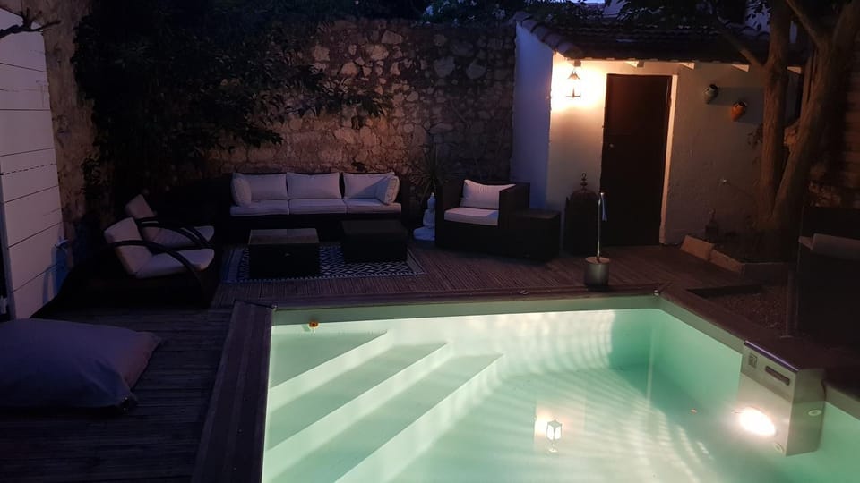 La Demeure du Pressoir Bed and Breakfast in Occitanie