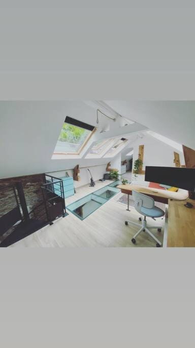 Casa Pelican House in Nantes