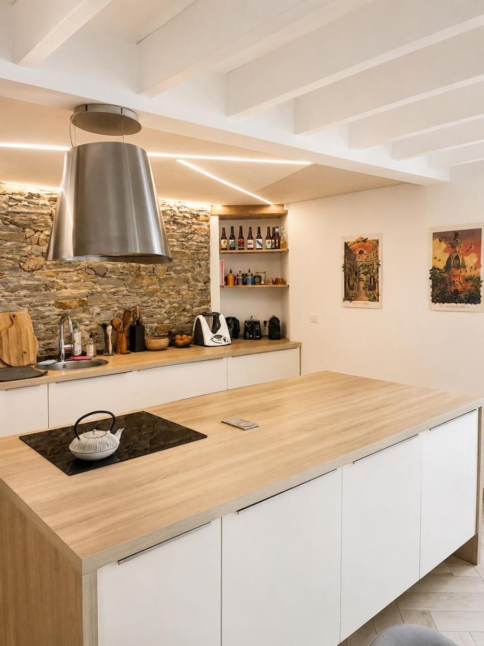 Kitchen or kitchenette