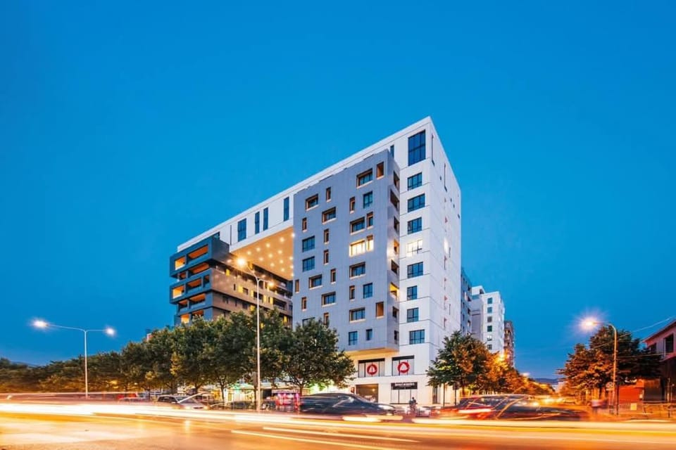 Square 21 Number 8 Apartment in Tirana