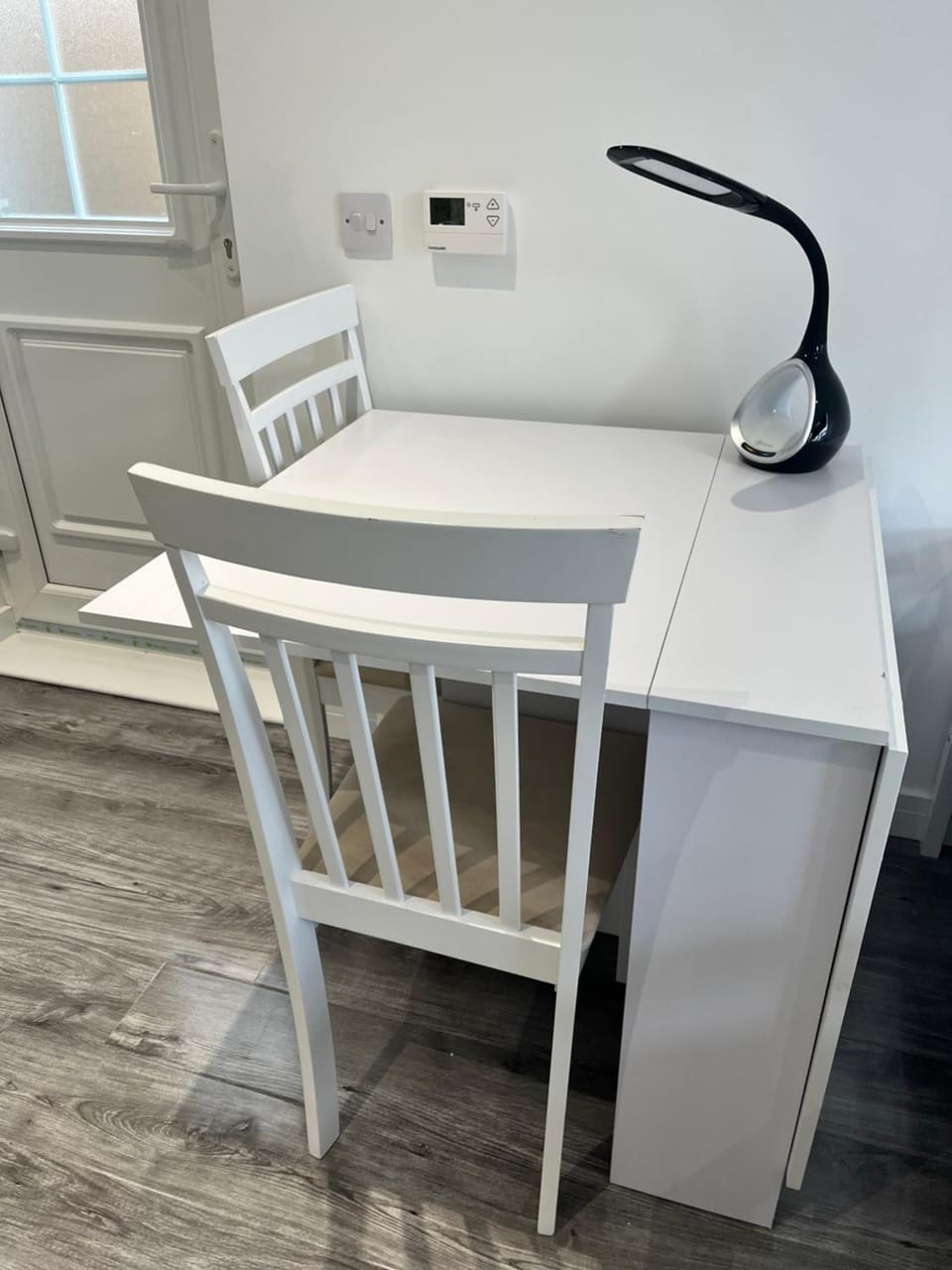 Modern Comfy One Bed Apartment - Free Parking Apartment in Glasgow