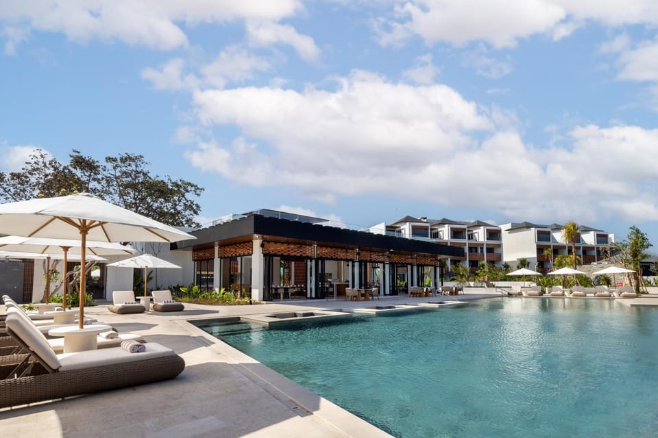 Property building, Restaurant/places to eat, Swimming pool