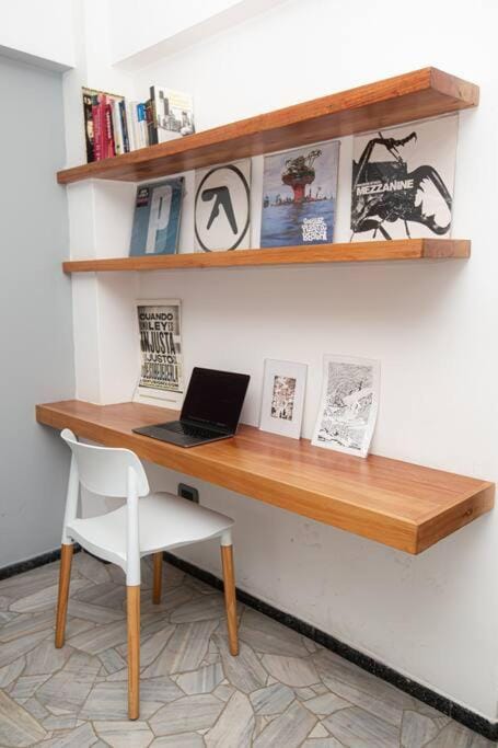 Library, Seating area