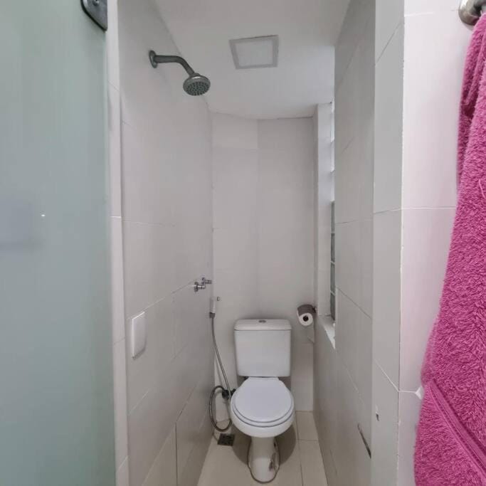 Apartamento em copacabana a 100 metros da praia Apartment in Rio de Janeiro