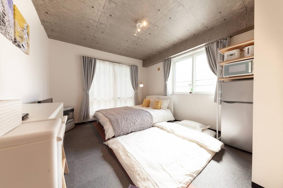 Bed, Seating area, Bedroom, minibar