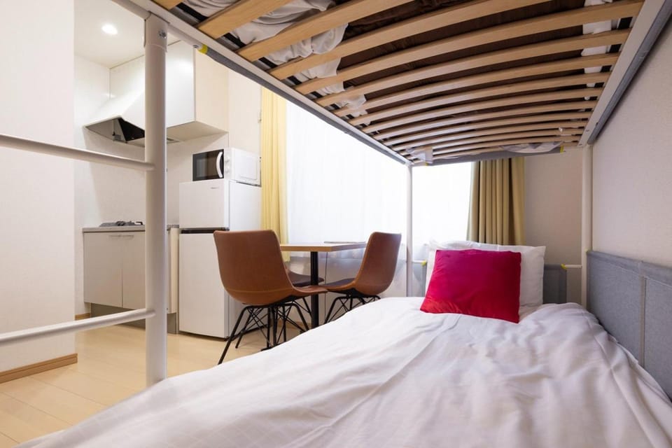 Bed, Kitchen or kitchenette, Living room, Photo of the whole room, Seating area, Bedroom, hair dresser
