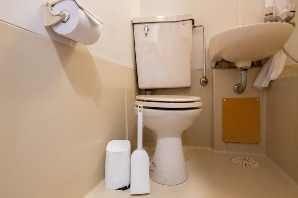 Toilet, Bathroom
