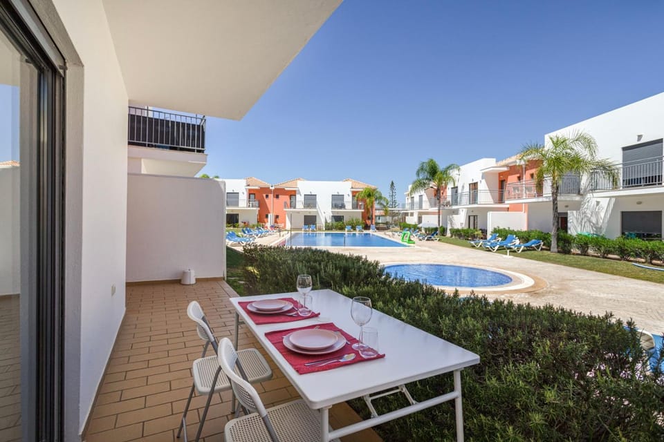 TAC - Pêra Gardens Villa Bed and Breakfast in Faro District