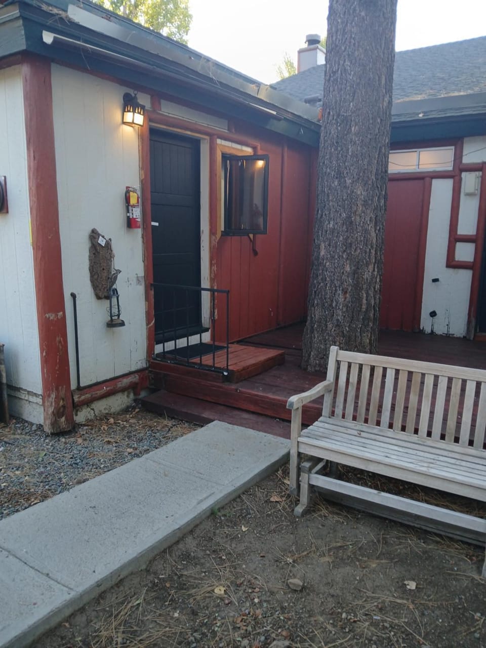 Lakefront Escape Hotel in Big Bear