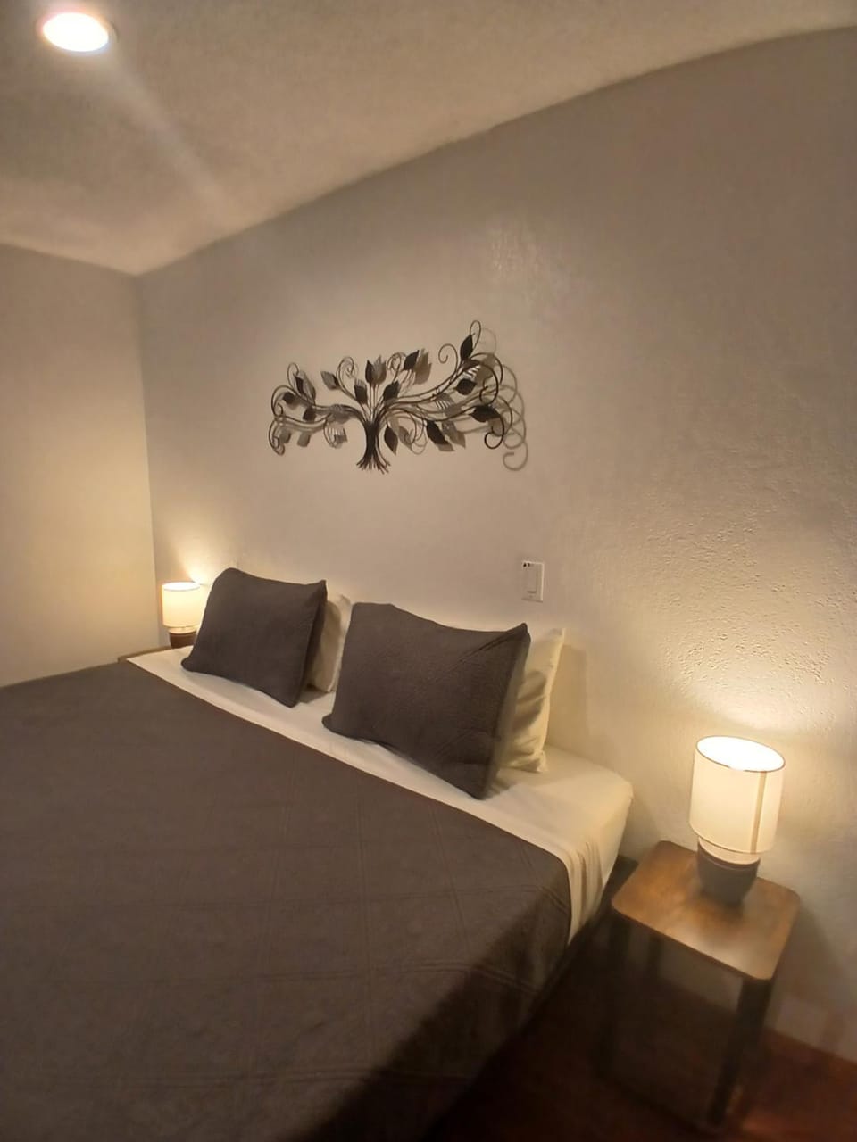 Lakefront Escape Hotel in Big Bear