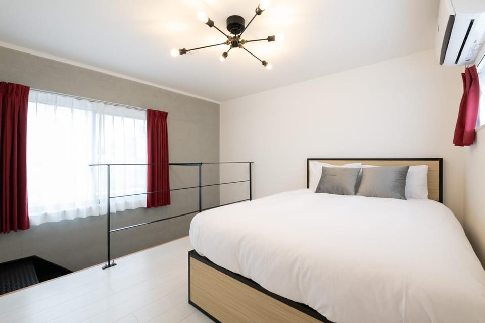 Bed, Bedroom, air conditioner