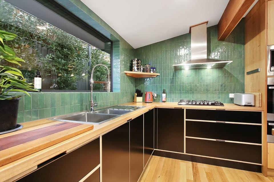 Kitchen or kitchenette, dishwasher, minibar, pet friendly, stove