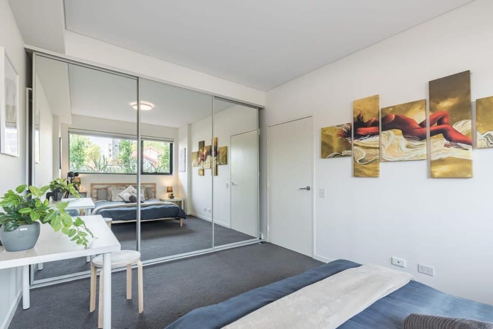 1Bedroom and Study Apt in Homebush Sleeps 5 Apartment in Sydney
