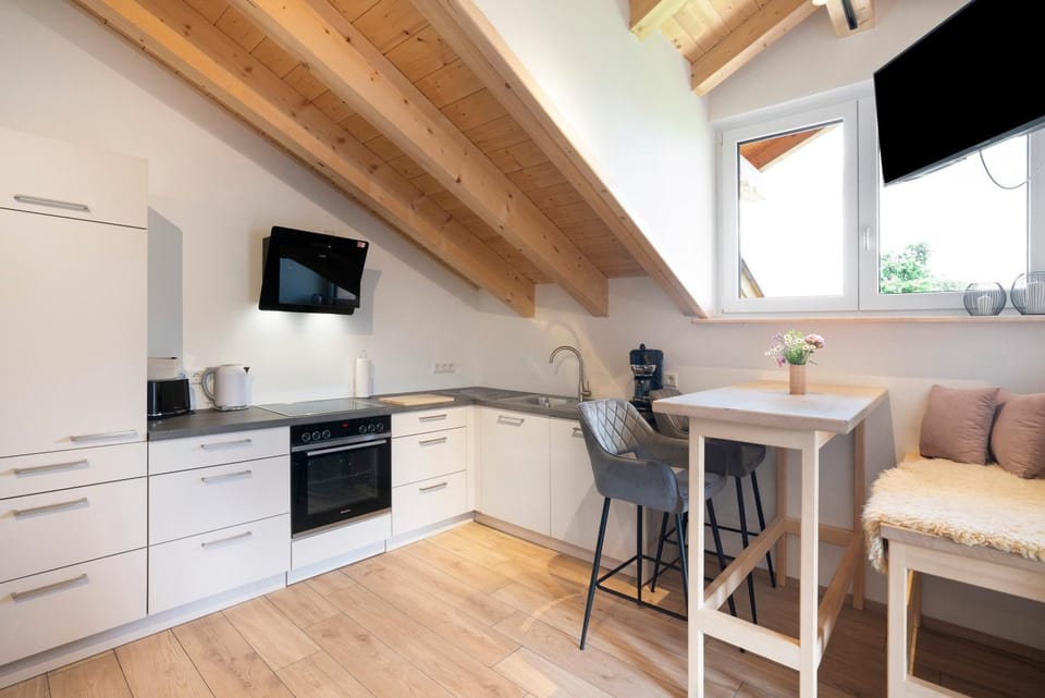 Property building, Kitchen or kitchenette, Living room