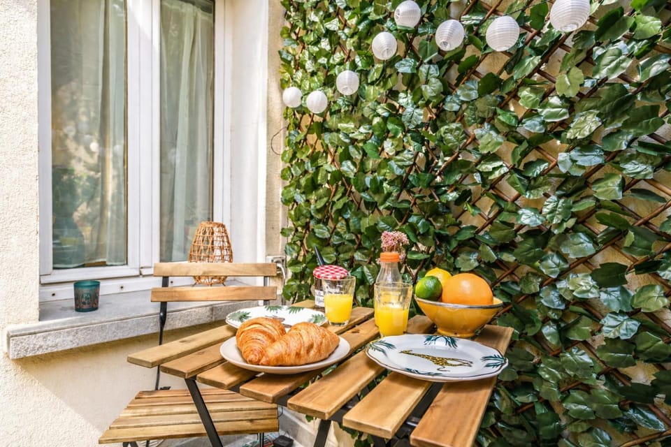 Patio, Day, Garden, Dining area, Garden view, Continental breakfast