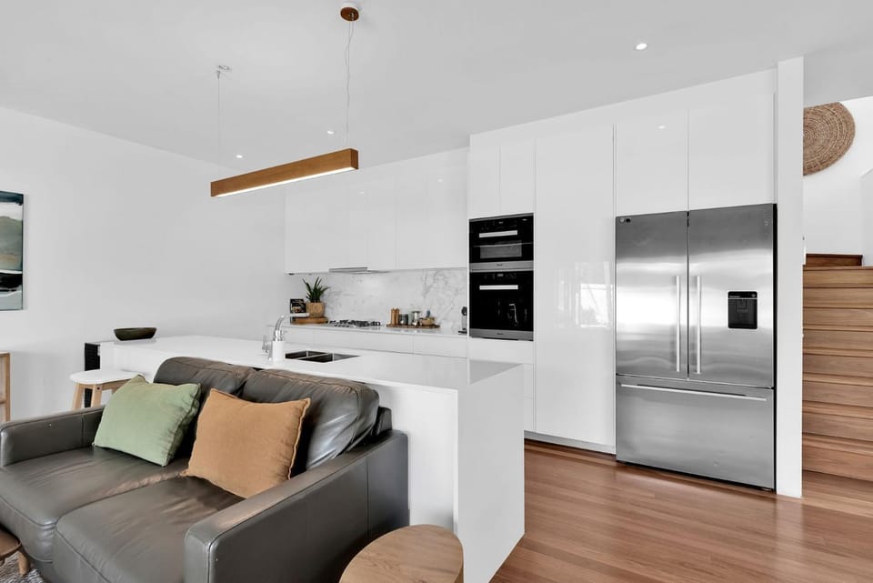 14 Cooran Court House in Noosa Heads