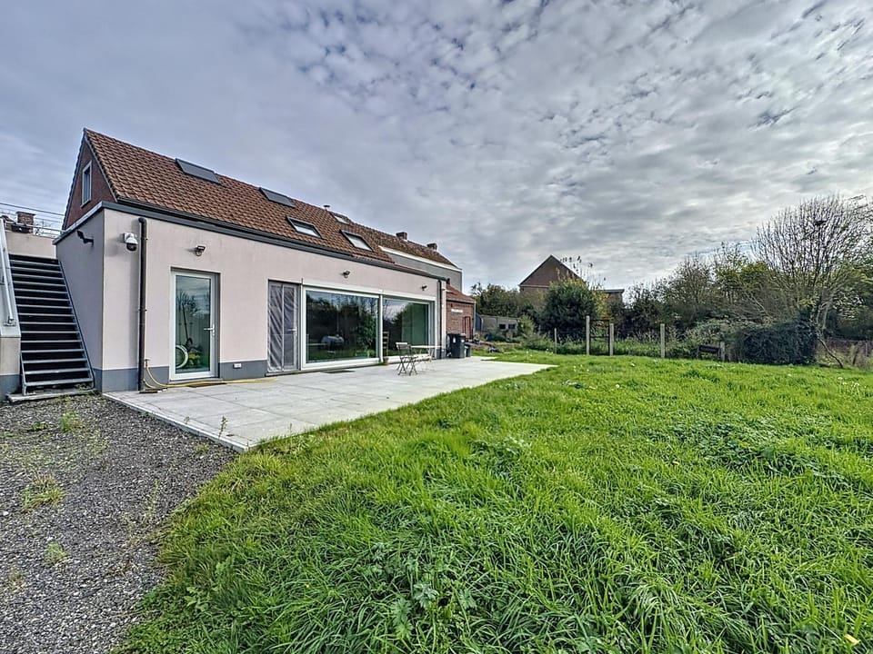 Property building, Natural landscape, Garden