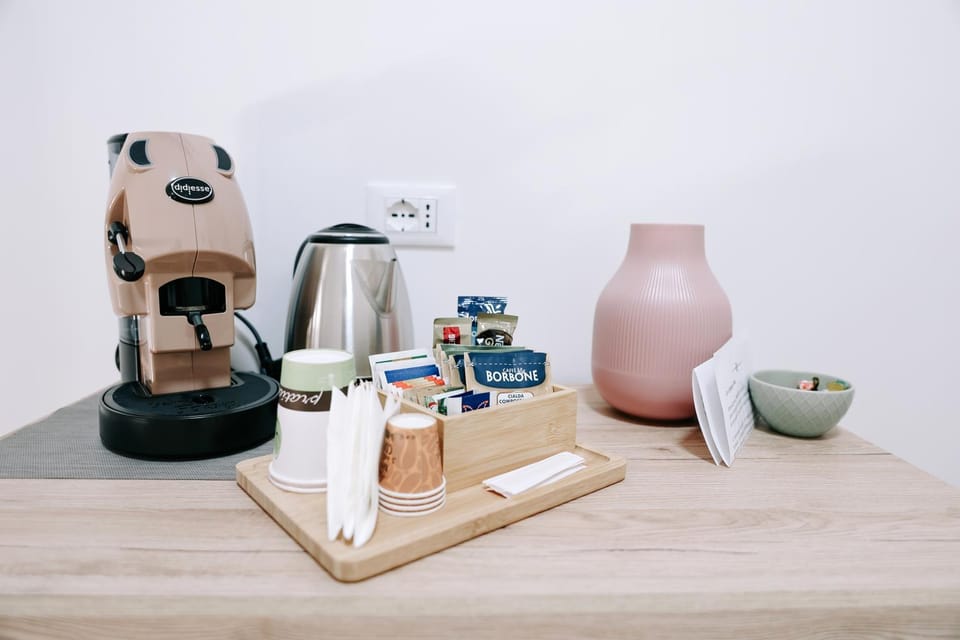 Coffee/tea facilities, minibar
