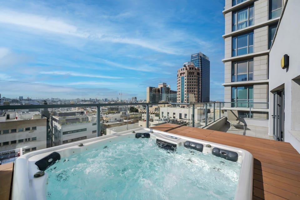 Hot Tub, Balcony/Terrace