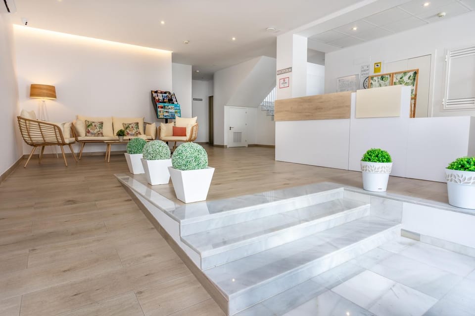 Living room, Lobby or reception
