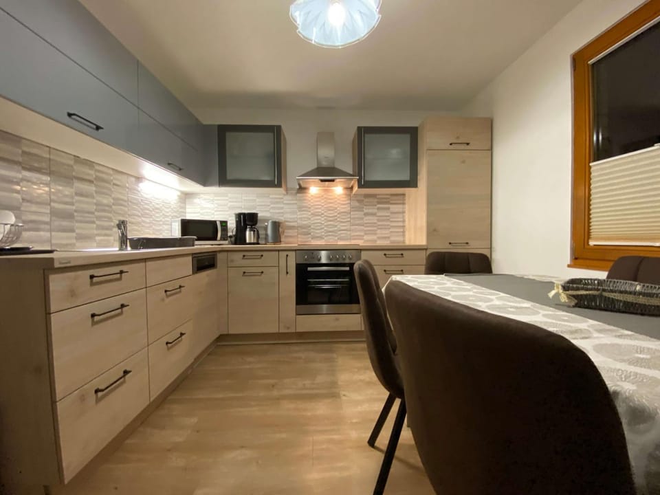 Kitchen or kitchenette, Dining area, dishwasher, oven, toaster