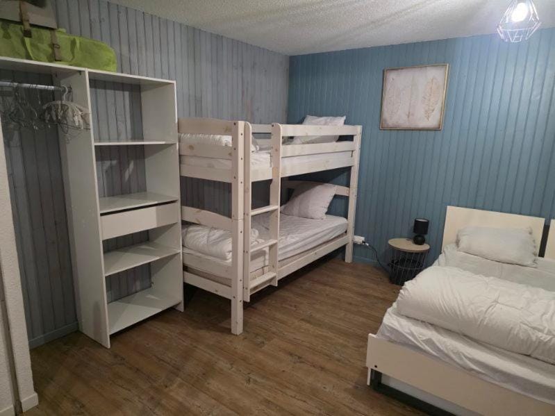 Proches des pistes F2 36m2 4-6 pers 2 étoiles Apartment in Besse-et-Saint-Anastaise