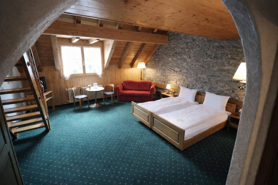 Bed, Living room