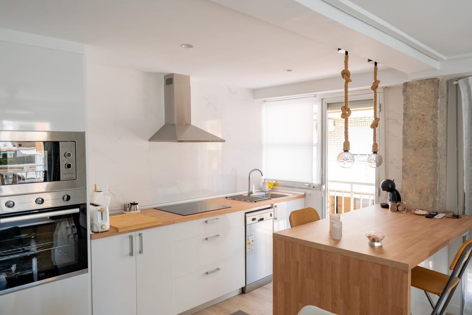 Coffee/tea facilities, Kitchen or kitchenette, dishwasher