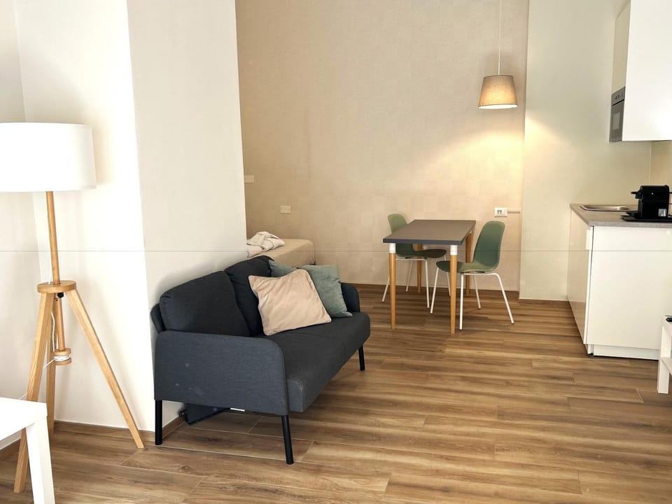 Dining area, Bedroom
