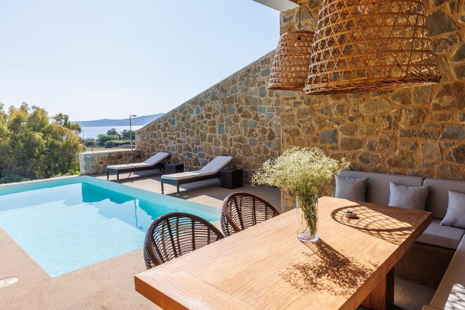 Balcony/Terrace, Swimming pool