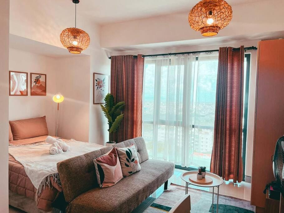 Studio Unit Viceroy Residences McKinley Hill BGC Apartment in Makati