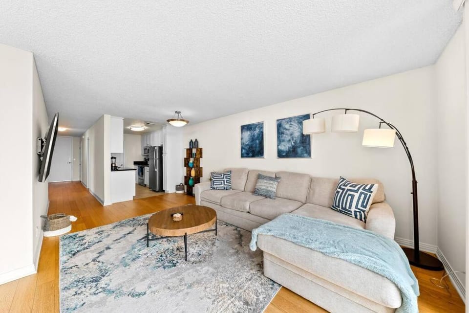 Bed, Kitchen or kitchenette, Living room, Photo of the whole room, Seating area, Dining area, Bedroom