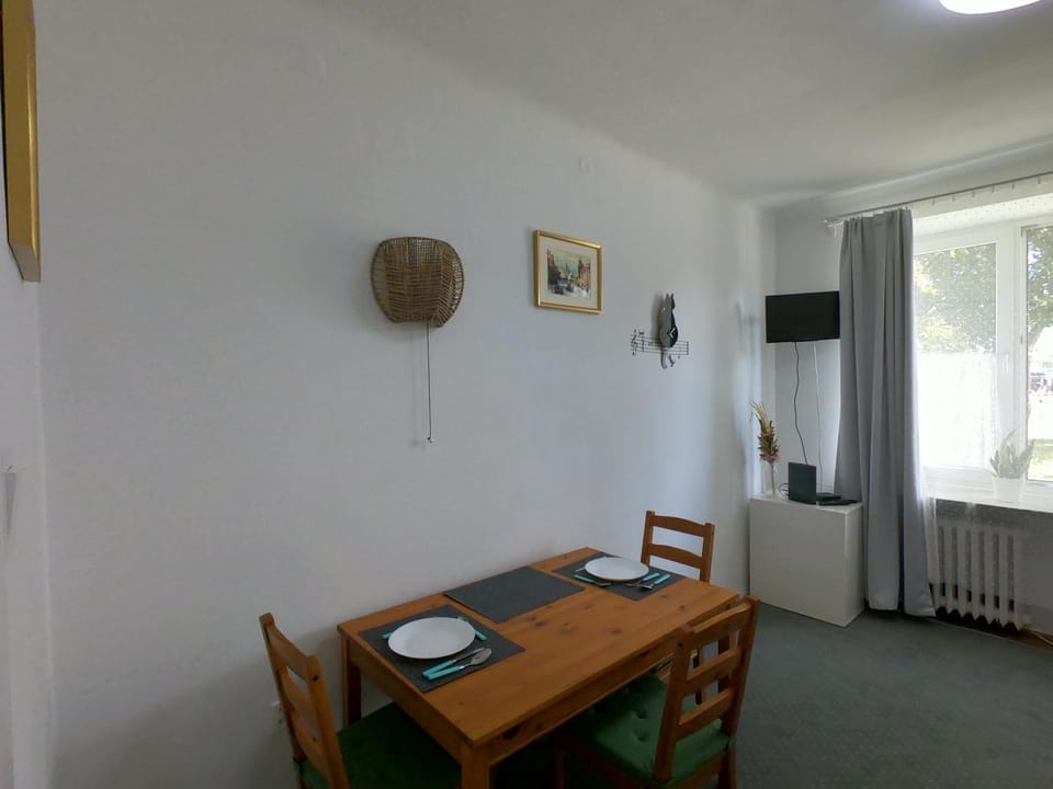 TV and multimedia, Dining area