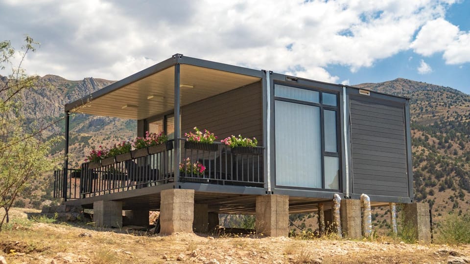 Property building, Balcony/Terrace