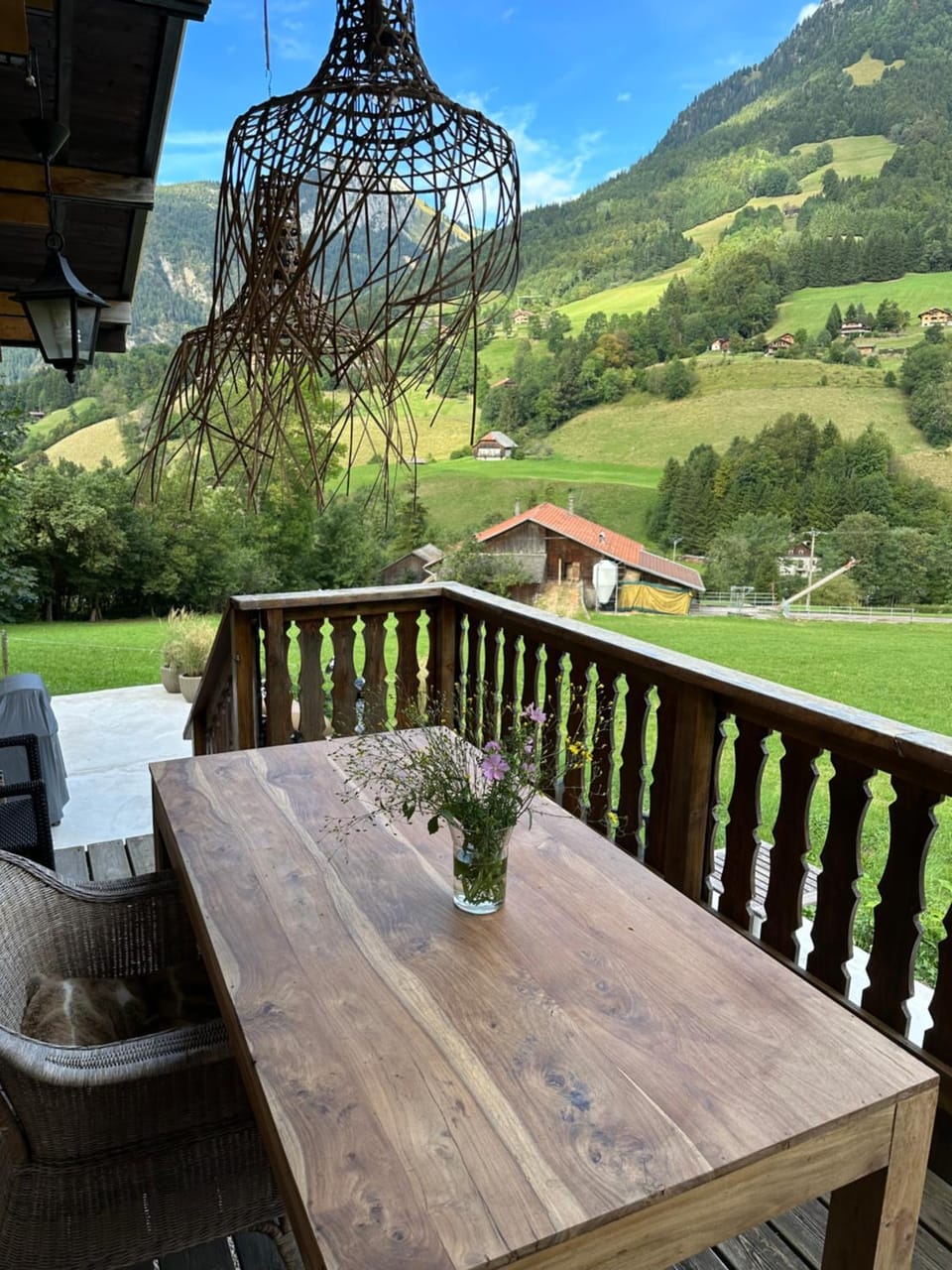 Balcony/Terrace, Mountain view