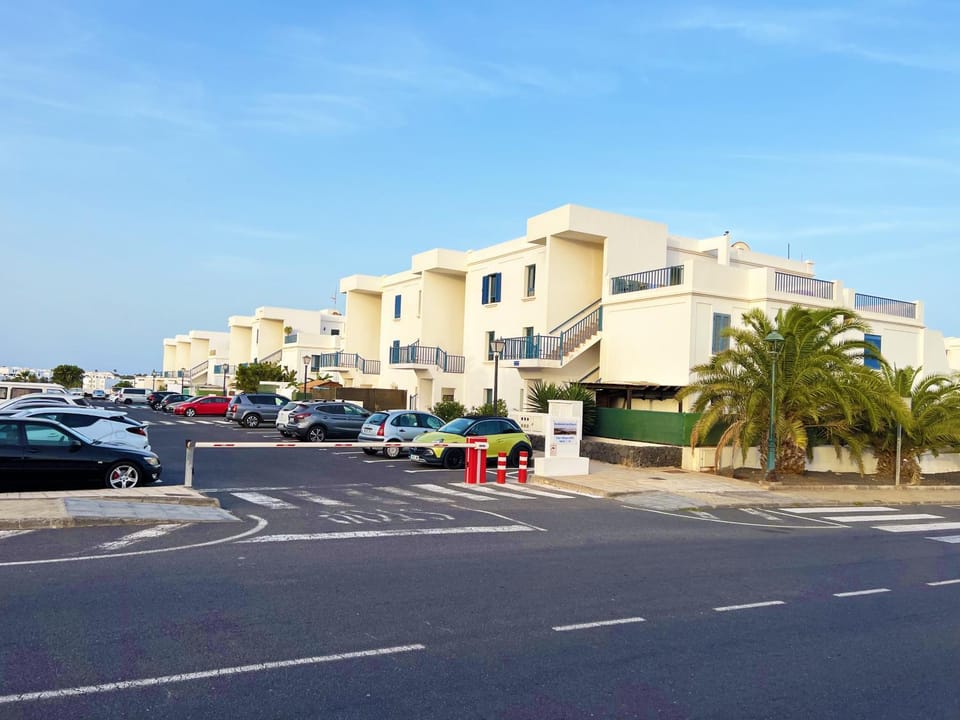 LOS CHARCOS TERRACE VIEW Apartment in Costa Teguise