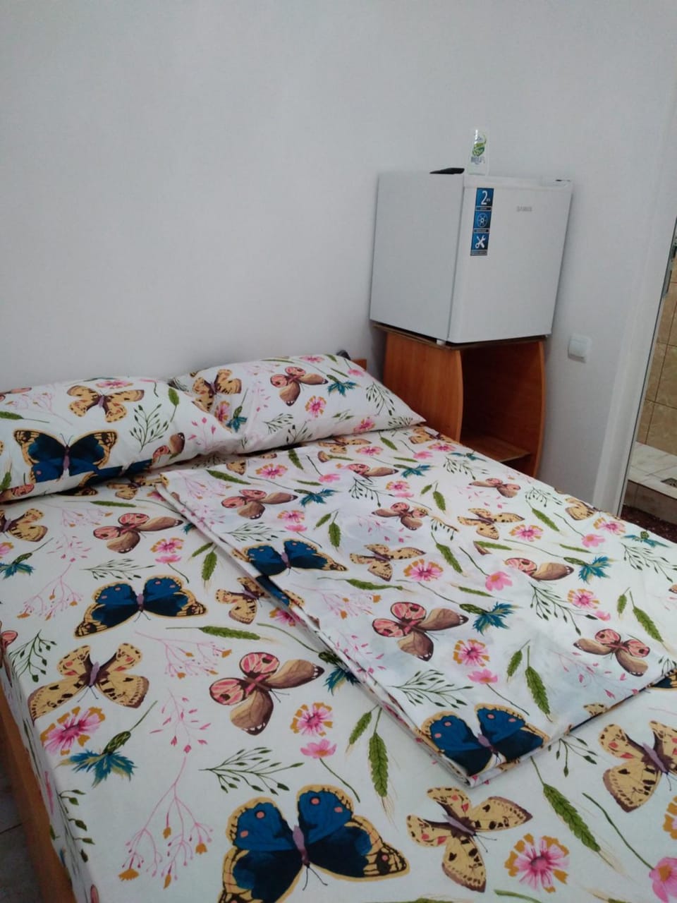 Bed, Bathroom, Bedroom, air conditioner