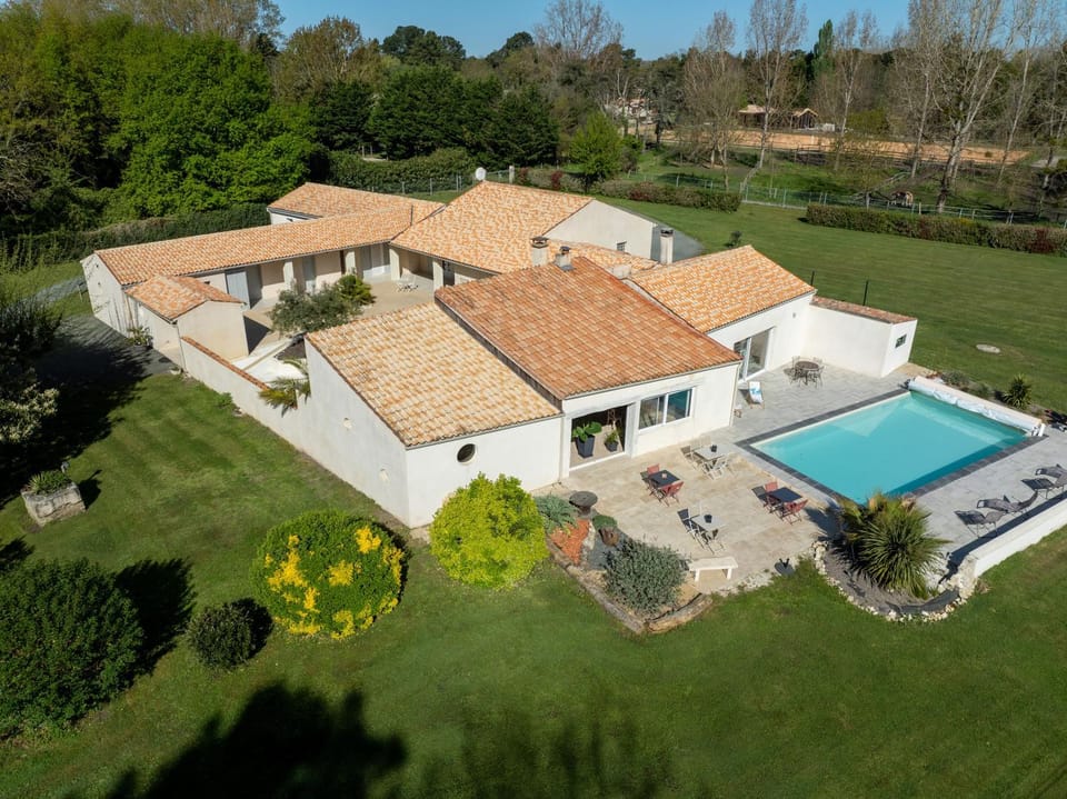 L'Hacienda Bed and Breakfast in Les Mathes