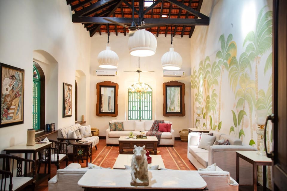 Communal lounge/ TV room, Living room