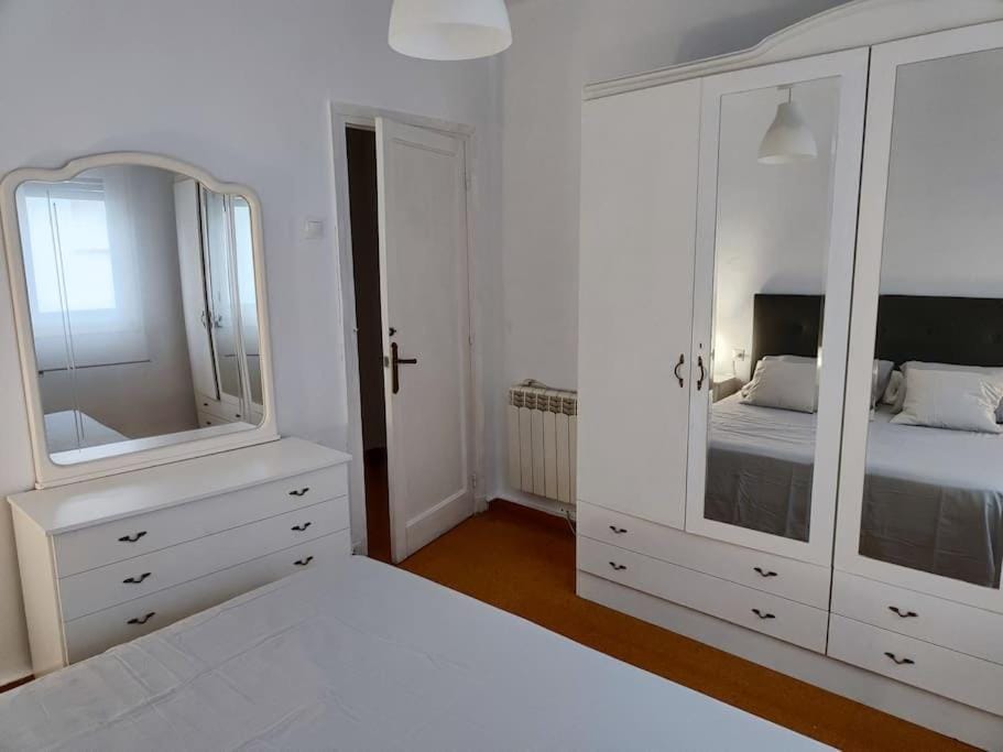 En el Parque de las Meanas. Apartment in Aviles