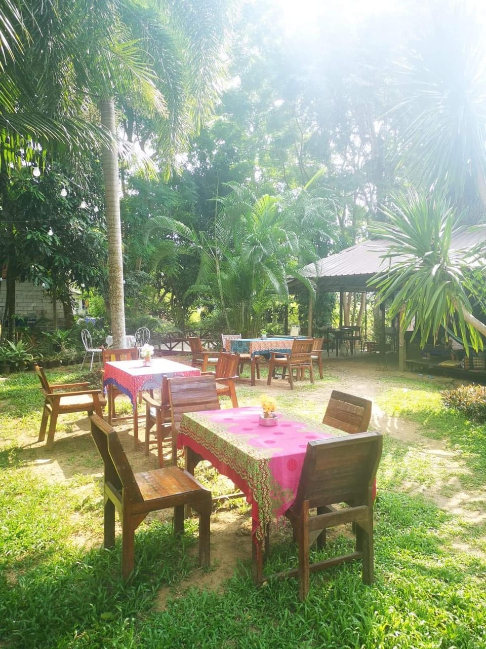 Restaurant/places to eat, Garden