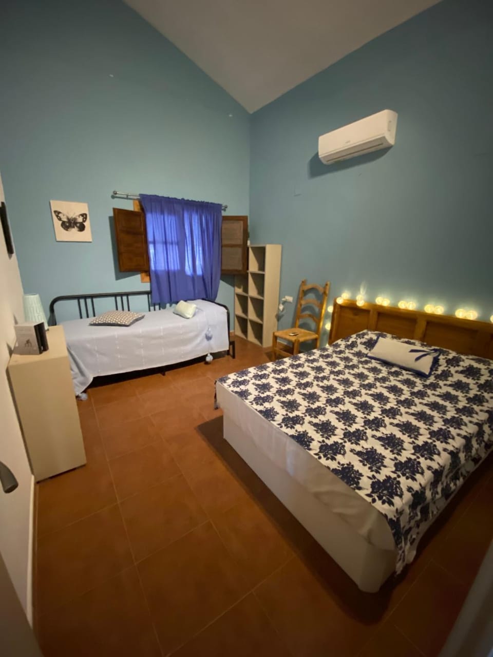 Bedroom, air conditioner