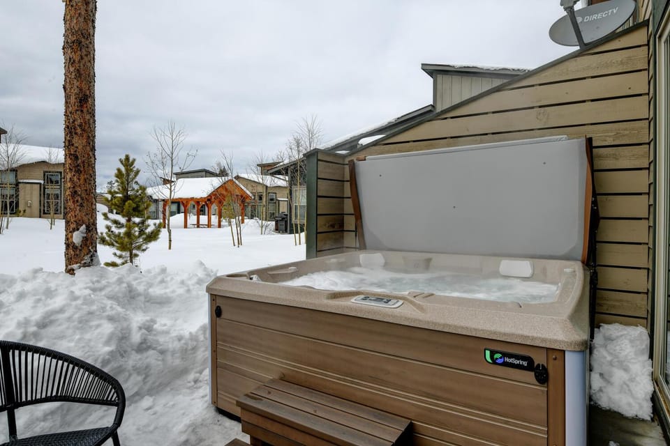 Hot Tub