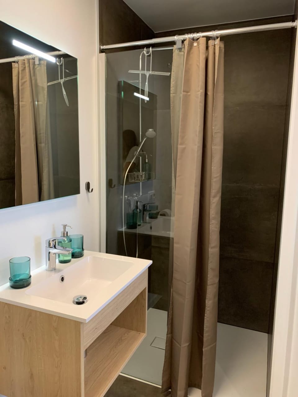 Shower, Bathroom
